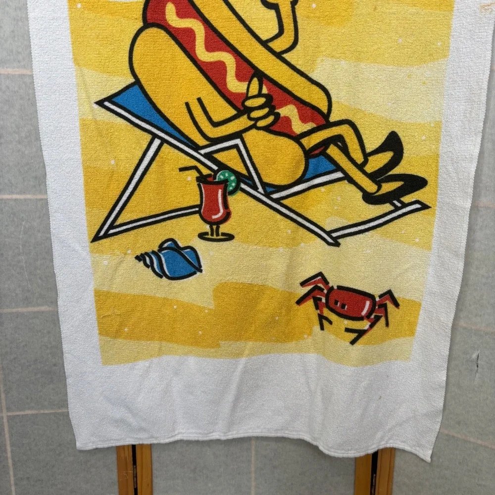 Vintage Professional Made in USA Hot Dog Beach Towel Retro Sun Sailboat‎ Crab